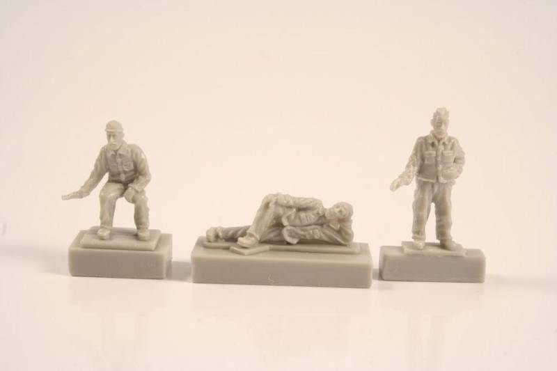U-Boot Typ IX C - Crew at rest  (3 Figuren) von CMK