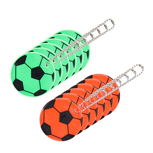 COLLBATH 12 Stück Reflex Iger Anhänger Fußball-reflektierendes Etikett Sportdekor Fußballparty Reflektierendes Hängendes Fußball-hängedekorationen Fußball-partygeschenke Pvc von COLLBATH