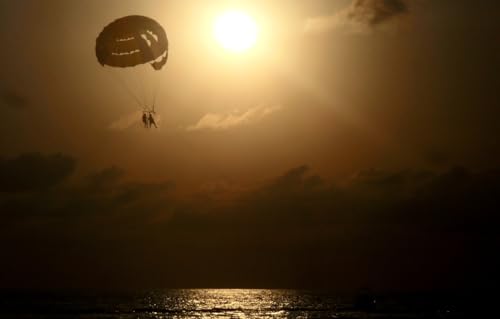 200-teiliges Puzzle für Erwachsene – Puzzles 200 Teile für Teenager-Geschenke – Entspannungspuzzlespiele – Denksportaufgabe, Meer, Fallschirm, Schwarzes Meer, 35 x 25 cm von CUREW