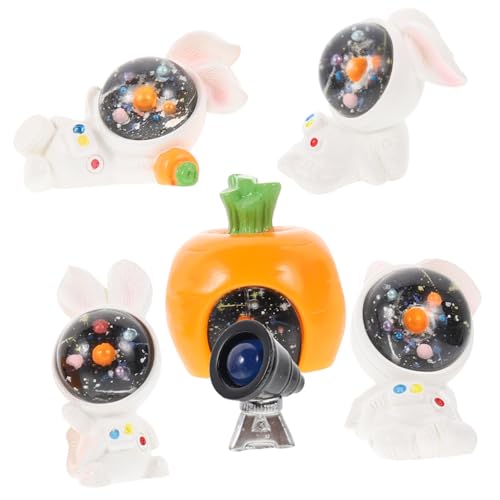 Cabilock 6 Stück Miniatur Astronaut Hasen Figuren aus Resin Niedliche Rabbit Statue für Mikrolandschaften Schreibtischdeko Frühlings Gartenaccessoires Geschenk für Weltraum Fans Cabilock 6 Stück Miniatur Astronaut Hasen Figuren aus Resin Niedliche Rabbit Statue für Mikrolandschaften Schreibtischdeko Frühlings Gartenaccessoires Geschenk für Weltraum Fans von Cabilock