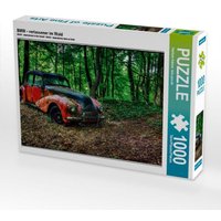 BMW - verlassener im Wald (Puzzle) von Calvendo Puzzle