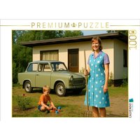 CALVENDO Puzzle Das kleine Glück mit Datsche und Kittelschürze und Trabant 601 1000 Teile Lege-Größe 64x48cm Foto-Puzzle für glückliche Stunden CALVENDO Puzzle Das kleine Glück mit Datsche und Kittelschürze und Trabant 601 1000 Teile Lege-Größe 64x48cm Foto-Puzzle für glückliche Stunden von Calvendo Puzzle