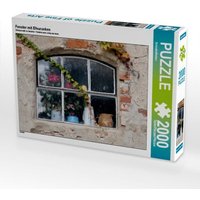 Fenster mit Efeuranken (Puzzle) von Calvendo Puzzle
