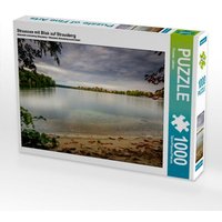 Straussee mit Blick auf Strausberg (Puzzle) von Calvendo Puzzle