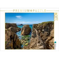 CALVENDO Puzzle Blick an der Felsküste auf ein blau und grün schimmerndes Wasser 1000 Teile Lege-Größe 64x48cm Foto-Puzzle für glückliche Stunden CALVENDO Puzzle Blick an der Felsküste auf ein blau und grün schimmerndes Wasser 1000 Teile Lege-Größe 64x48cm Foto-Puzzle für glückliche Stunden von Calvendo