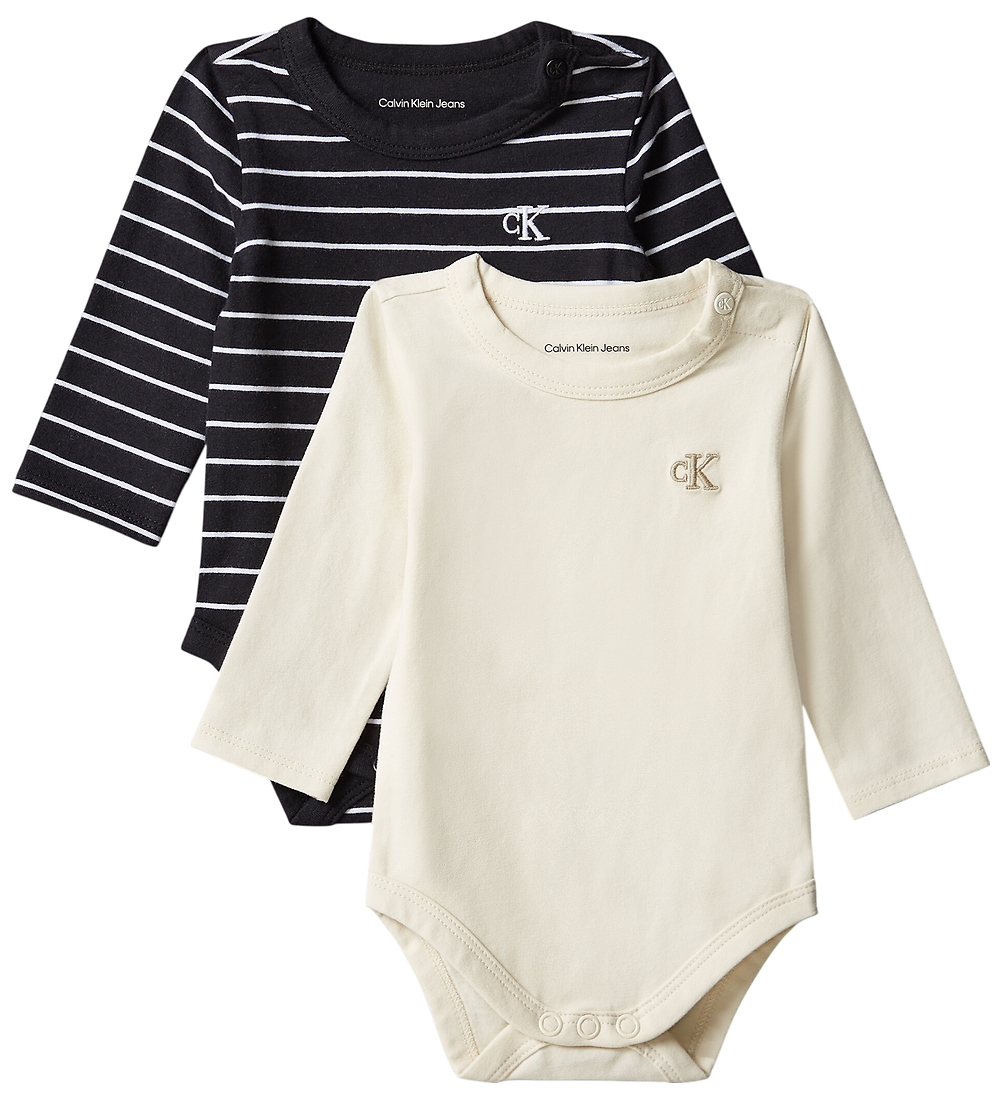 Calvin Klein Bodys l/ä - 2er-Pack - Monogramm - Turteltaube/Blac - Calvin Klein - 74 - Body L/Ä Calvin Klein Bodys l/ä - 2er-Pack - Monogramm - Turteltaube/Blac - Calvin Klein - 74 - Body L/Ä von Calvin Klein