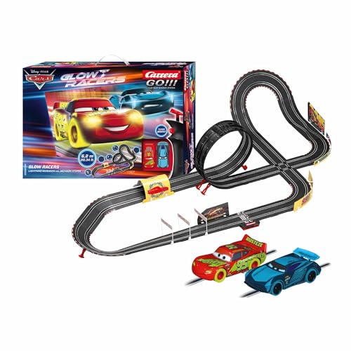 Carrera GO!!! Disney Cars - Glow Racers Rennbahn-Set I Rennbahnen und lizensierte Slotcars | bis zu 2 Spieler | Für Jungs und Mädchen ab 6 Jahren & Erwachsene von Carrera