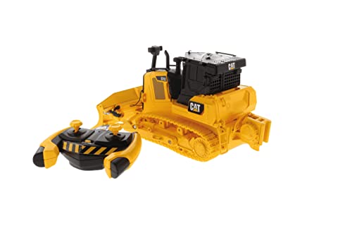 Carrera RC I CAT D7E Bulldozer (B/O) I 1:35 Ferngesteuerter Bagger I Perfekt für kleine Baumeister I Inkl bewegliche Teile I Hohe Detailtreue I Original Lizenz I Robuste Bauweise für langes spielen von Carrera