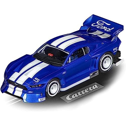 Carrera EVOLUTION I Autorennbahn Slotcar Ford Mustang GTY Drift Edition I Maßstab 1:32 I Ready to Race mit Front & Rücklichtern I Offizielle Ford Lizenz I Drift Action für Jungen und Mädchen von Carrera