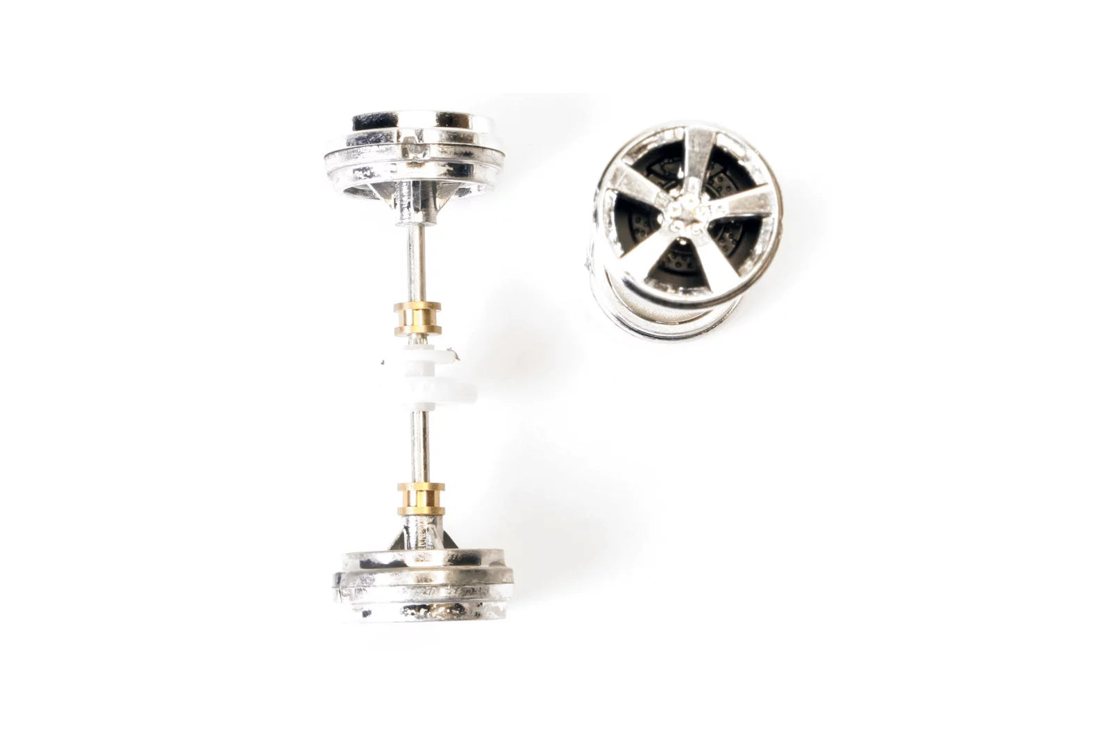 axles for 27213, 27214, 27302, 27632, 30411, 30412, 30756, 30932 axles for 27213, 27214, 27302, 27632, 30411, 30412, 30756, 30932 von Carrera