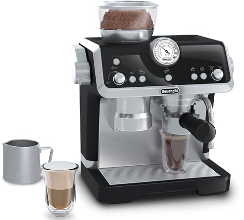 Casdon De'Longhi Spielzeug. Barista-Kaffeemaschin. Spielzeug-Küchen-Spielset für Kinder mit beweglichen Teilen, realistischen Geräuschen und magischem Kaffee. Für Kinder ab 3 Jahren von Casdon