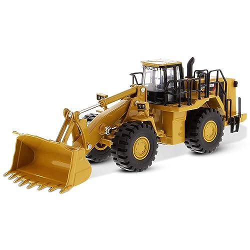 Diecast Masters 85697 - Caterpillar Radlader 988H, detailgetreues CAT Baufahrzeug in Displayfenster-Box, Maßstab 1:64, ca. 19,8 x 5,9 x 6,8 cm, ab 8 Jahren, für Sammler und als Geschenk geeignet Diecast Masters 85697 - Caterpillar Radlader 988H, detailgetreues CAT Baufahrzeug in Displayfenster-Box, Maßstab 1:64, ca. 19,8 x 5,9 x 6,8 cm, ab 8 Jahren, für Sammler und als Geschenk geeignet von Caterpillar