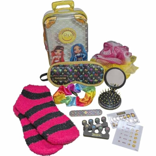 Cefa Toys Rainbow High Pyjama Party Trolley, Gold, 3+ Jahre, 1 x Badeschwamm, Augenmaske, Socken, Nagelfeile, Nagelaufkleber, Spiegel, Gummi, Haarbürste, Zehenspreizer Cefa Toys Rainbow High Pyjama Party Trolley, Gold, 3+ Jahre, 1 x Badeschwamm, Augenmaske, Socken, Nagelfeile, Nagelaufkleber, Spiegel, Gummi, Haarbürste, Zehenspreizer von Cefa Toys