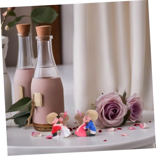 Ciieeo 2 Paare Kreative Cake Topper Kunststoff Figuren Kuss Ornamente für Hochzeitstorte und Auto Dashboard Dekorative Hochzeitsdeko als Verlobungsgeschenk und Polterabend Dekoration von Ciieeo
