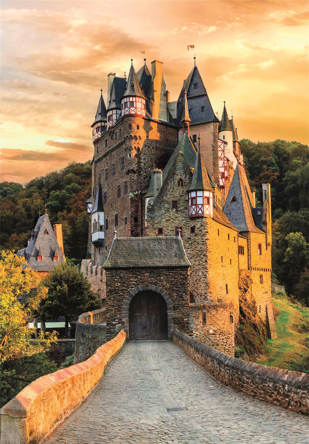 Clementoni Goldene Stunde auf Schloss Eltz, Wierschem, Deutschland 1000 Teile Puzzle Clementoni-37109 Clementoni Goldene Stunde auf Schloss Eltz, Wierschem, Deutschland 1000 Teile Puzzle Clementoni-37109 von Clementoni