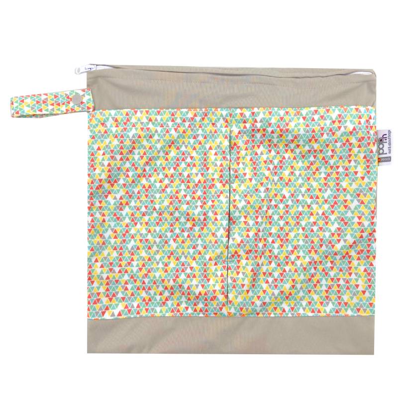 Pop-In Nasstasche mit Trockenfach (M) - Dreiecke pastell von Close Parent