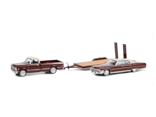 1972 Chevrolet C-10 + Trailer Rocky + Cadillac Sedan DeVille "Hollywood Hitch & Tow Series 10" 1:64 Greenlight 31130A 1972 Chevrolet C-10 + Trailer Rocky + Cadillac Sedan DeVille "Hollywood Hitch & Tow Series 10" 1:64 Greenlight 31130A von Cochesdemetal