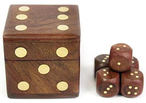 Klassische Würfelbox aus Holz mit 5 Würfeln – quadratische Würfelbox mit Messingeinlagen, niedliches Würfelspiel-Set von Concept4u