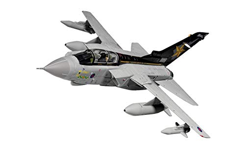 Panavia Tornado GR.4 ZA548, RAF No.31 Squadron ‘Goldstars’ Ausmusterungs-Schema, RAF Marham, März 2019 von Corgi