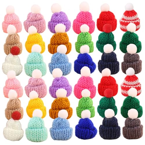 DAGLLGEW 150 Stück Mini-Strickmützen, Weihnachts-Mini-Strickmützen für Puppen, süßes Wollgarn-Zubehör für Weihnachtsschmuck, DIY-Kunst und Handwerk, winzige Mütze, Mütze, Mü von DAGLLGEW