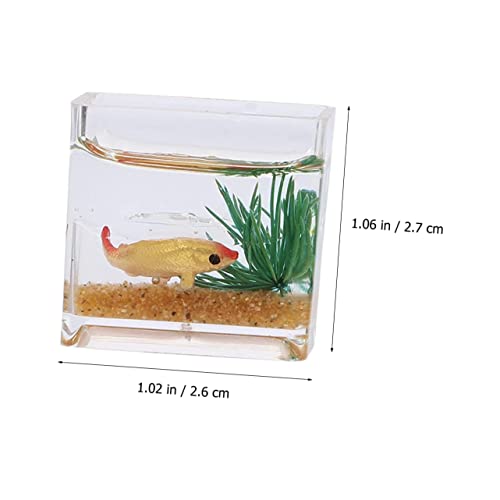 DECHOUS 2 Stück Miniatur Fischtank Deko Teiliges aus Robustem Kunststoff Realistische Mini Aquarien für Puppenhaus Mikroskopische Landschaftsdekoration Tisch und Partydeko Zufällige Farbe von DECHOUS