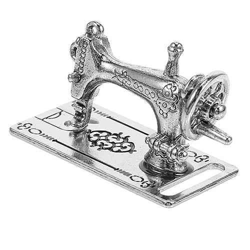 DECHOUS Nähmaschinenkopfpuppe Nähmaschine Miniaturmöbel Klein Miniaturnähmaschine Miniatur Einrichtung Spielgeschenk Vortäuschen Tiny-House-Einrichtung Legierung Silver DECHOUS Nähmaschinenkopfpuppe Nähmaschine Miniaturmöbel Klein Miniaturnähmaschine Miniatur Einrichtung Spielgeschenk Vortäuschen Tiny-House-Einrichtung Legierung Silver von DECHOUS