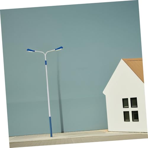 DECORNIJIA 4 Stück Maßstab Präzise Modell Lampen für Puppenhaus Gartendeko Miniaturdorf Landschaftsstil Authentische Beleuchtung Sandtisch Zubehör von DECORNIJIA