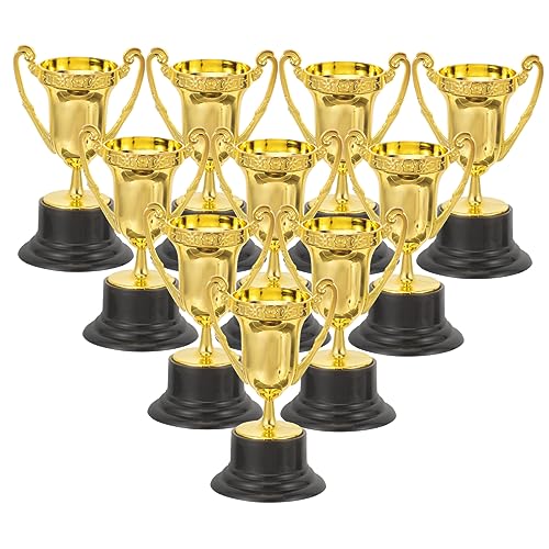 DRESSOOS 10 Stück Trophäen, Fußballtrophäen Für Kinder, Familientreffen Spiel Preisträgertrophäen, Goldene Trophäen Für Kinder, Kinderauszeichnungen, Trophäen Zur Belohnung, Kinderparty DRESSOOS 10 Stück Trophäen, Fußballtrophäen Für Kinder, Familientreffen Spiel Preisträgertrophäen, Goldene Trophäen Für Kinder, Kinderauszeichnungen, Trophäen Zur Belohnung, Kinderparty von DRESSOOS