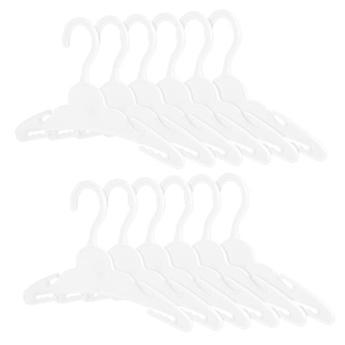 DRESSOOS 12 Stück Mini Kleiderbügel für Puppenkleidung Kunststoff Puppenbügel mit Realistischem Design Sichere Rundkanten für Puppenschrank und Puppenhaus Zubehör von DRESSOOS