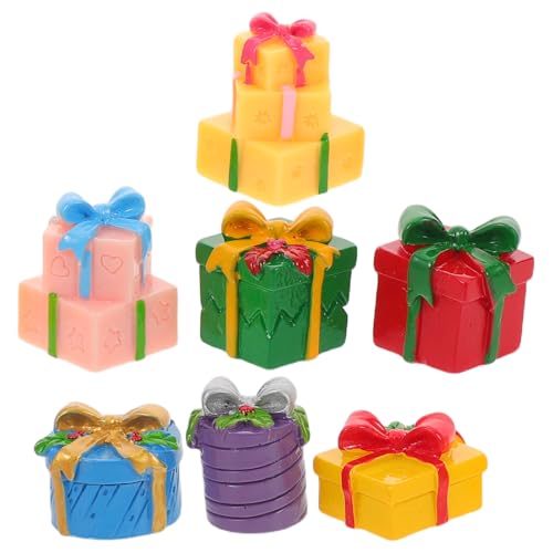 DRESSOOS 7-teiliges Mini-Geschenkbox-Ornament: Mini Dekorationen aus Kunstharz – kleine Geschenkboxen für DIY-Bastelarbeiten, Puppenhaus-Weihnachtsszenen von DRESSOOS