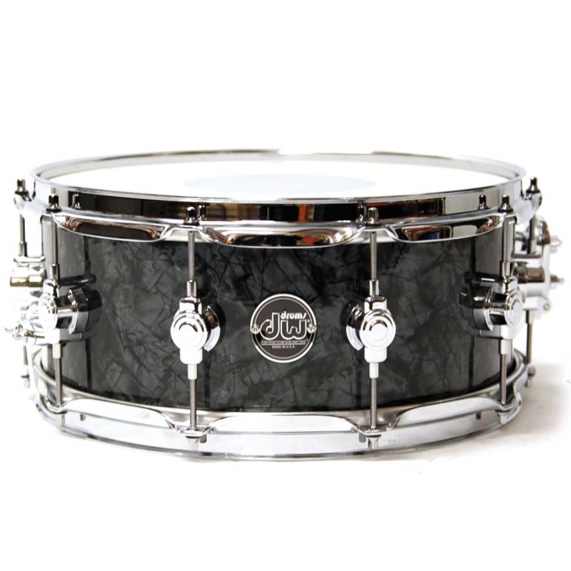 DW Performance 14" x 6,5" Black Diamond Snare Drum von DW