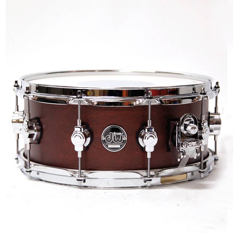 DW Performance 14" x 6,5" Tobacco Satin Oil Snare Drum von DW