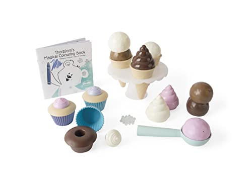 Dantoy – Thorbjorn Dessert Set für Kinderküche - 26 Teilen - Geschirrset - Sandspielzeug Set - Spielküche - Kinder ab 2 Jahre - Rollenspiele - Plastik - Nordic-Ecolabel - Produziert in Dänemark Dantoy – Thorbjorn Dessert Set für Kinderküche - 26 Teilen - Geschirrset - Sandspielzeug Set - Spielküche - Kinder ab 2 Jahre - Rollenspiele - Plastik - Nordic-Ecolabel - Produziert in Dänemark von Dantoy
