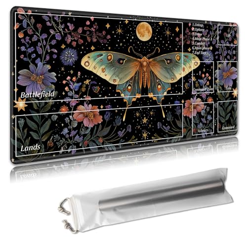 MTG Playmat 61 x 35,6 cm – Magic The Gathering Spielmatte mit kostenlosen Aufbewahrungstaschen, rutschfeste TCG-Spielmatte mit Gummi-Unterseite und genähten Kanten, Commander TCG rollbare Kartenmatte MTG Playmat 61 x 35,6 cm – Magic The Gathering Spielmatte mit kostenlosen Aufbewahrungstaschen, rutschfeste TCG-Spielmatte mit Gummi-Unterseite und genähten Kanten, Commander TCG rollbare Kartenmatte von Decahouy
