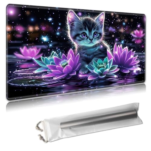 MTG Playmat – TCG-Kartenspielmatte für Magic The Gathering – 61 x 35,6 cm – genähte Kanten, rutschfeste Gummiunterseite, tragbare Schreibtisch-Spielmatte für Brettspiele – mit Aufbewahrungstasche MTG Playmat – TCG-Kartenspielmatte für Magic The Gathering – 61 x 35,6 cm – genähte Kanten, rutschfeste Gummiunterseite, tragbare Schreibtisch-Spielmatte für Brettspiele – mit Aufbewahrungstasche von Decahouy
