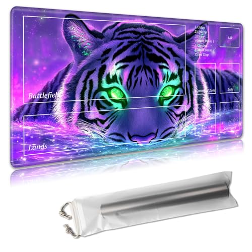 MTG Spielmatte mit Zonen – TCG-Kartenspielmatte für Magic The Gathering – 61 x 35,6 cm – genähte Kanten, rutschfeste Gummiunterseite – tragbare Spielmatte mit kostenloser Aufbewahrungstasche von Decahouy