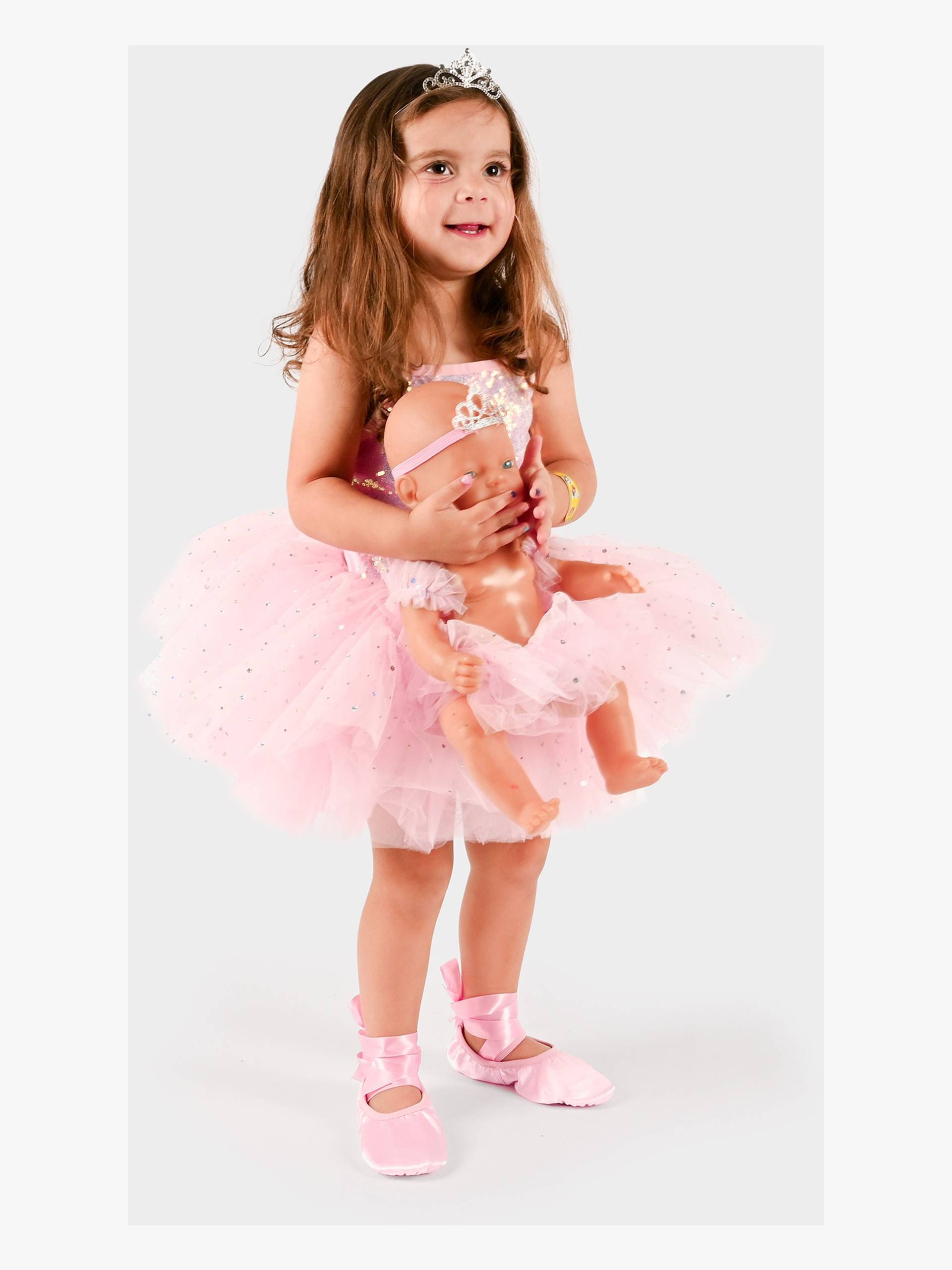 Den Goda Fen Ballerina-Set mit Puppe, 98-104 Den Goda Fen Ballerina-Set mit Puppe, 98-104 von Den Goda Fen