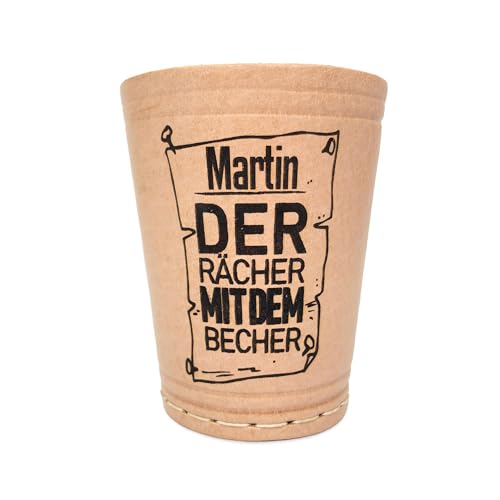 Diamandi Leder Würfelbecher mit Gravur und 6 Würfeln - Personalisiert mit Name + div. Motive zur Auswahl - Individueller Knobelbecher Diamandi Leder Würfelbecher mit Gravur und 6 Würfeln - Personalisiert mit Name + div. Motive zur Auswahl - Individueller Knobelbecher von Diamandi