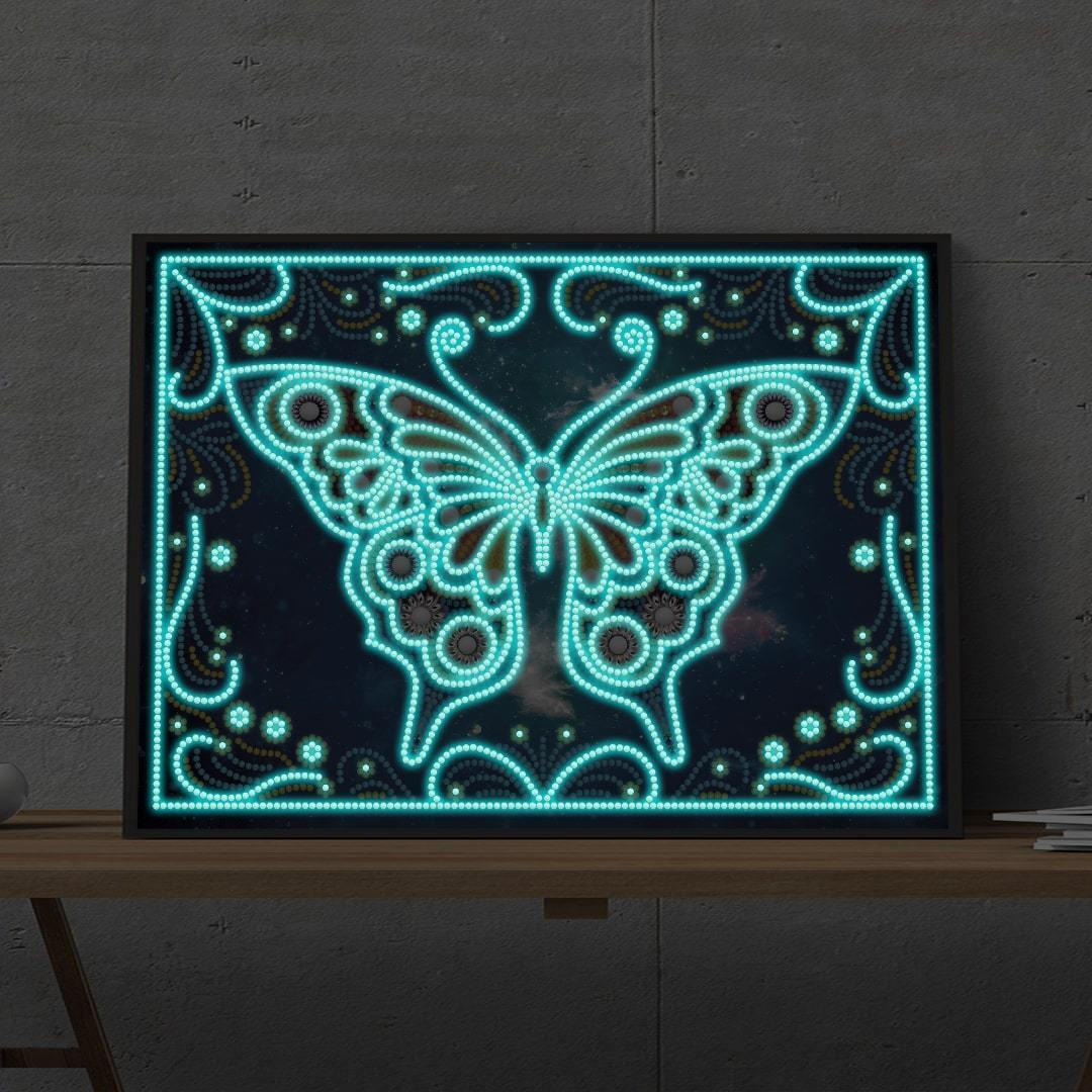 Schmetterling | Im Dunkeln leuchtend 30x40cm von Diamond Painter