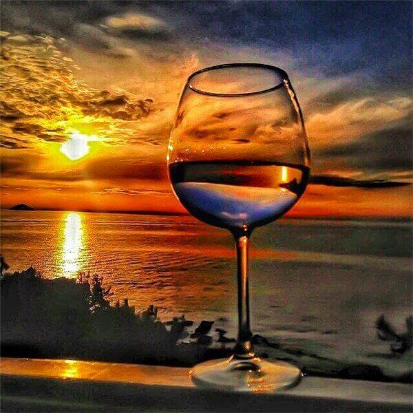 Weinglas bei Sonnenuntergang von Diamond Painter