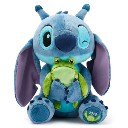 Disney Store Official - Stitch und Frosch - Tag 626 - Kuscheltier - 33 cm/13" - Plüsch-Alien - Mit der Jahreszahl 2025 am Fuß - Ab der Geburt geeignet von Disney Store