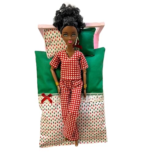 Dolly Shop Bettwäsche-Set für Barbie- und Sindy-Puppen, Weihnachtsausgabe, Grün und Weiß 50700 Dolly Shop Bettwäsche-Set für Barbie- und Sindy-Puppen, Weihnachtsausgabe, Grün und Weiß 50700 von Dolly Shop