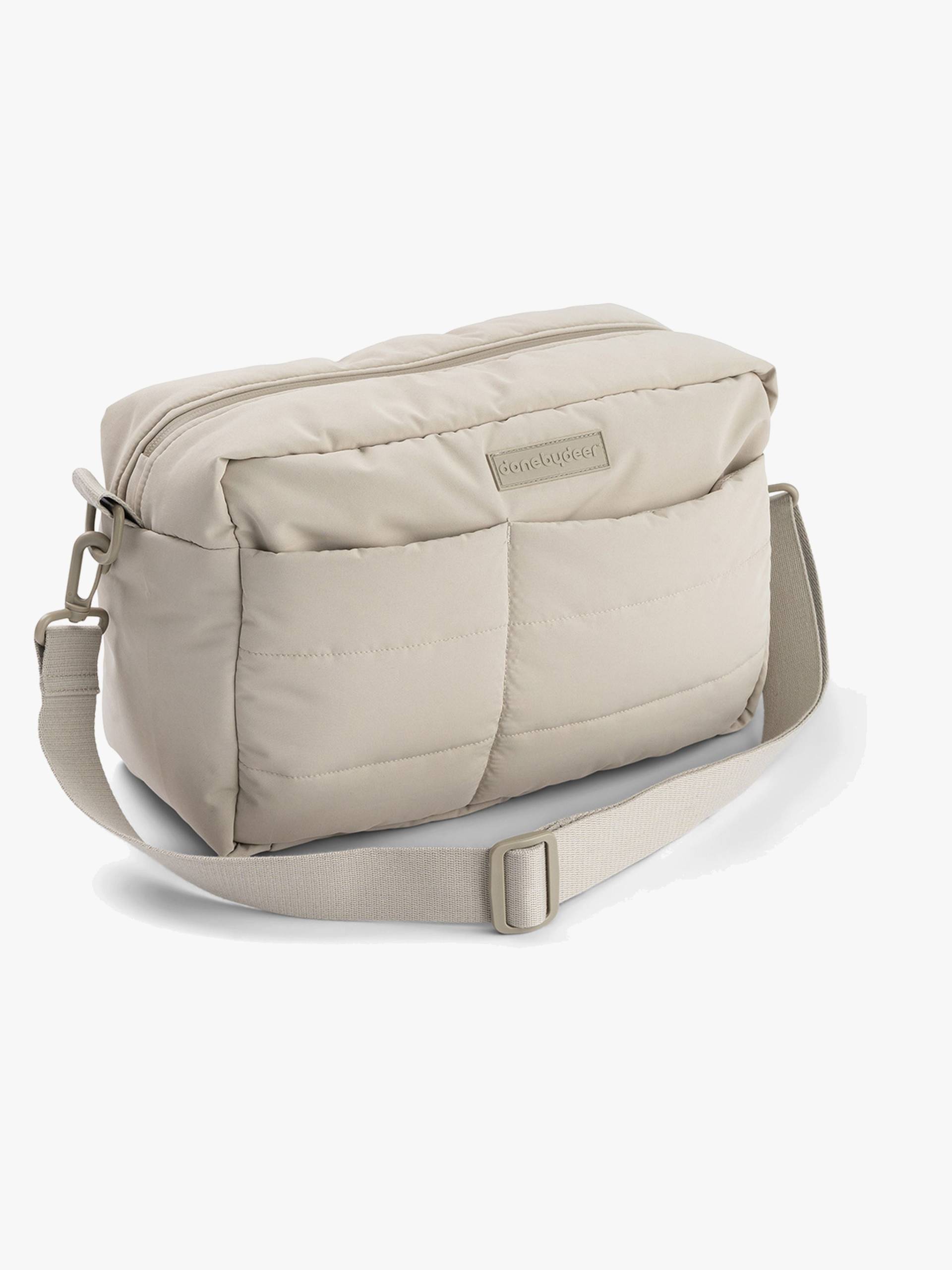 Done By Deer Gesteppte Wickeltasche mit Kinderwagenhaken, Sand von Done By Deer