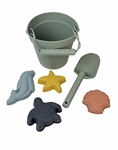 Doralie Sandspielzeug Set aus Silikon für Kinder (6 TLG.) / Strandspielzeug Set für Jungen und Mädchen/Gartenspielzeug/Sandeimer und Sandförmchen/Sandkastenspielzeug von Doralie