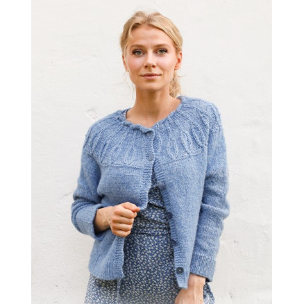 Blauer Pfau Cardigan by DROPS Design - Strickmuster für Cardigan Größe S - XXXL von Drops - Garnstudio