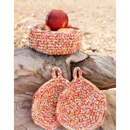 Bright Summer by DROPS Design - Häkelmuster mit Kit Körbchen und Topflappen von Drops - Garnstudio