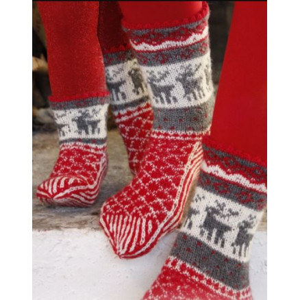Christmas Stampede by DROPS Design - Strickmuster mit Kit Weihnachts-Socken für Männer mit norwegischem Muster Größen 26/28 - 4 Christmas Stampede by DROPS Design - Strickmuster mit Kit Weihnachts-Socken für Männer mit norwegischem Muster Größen 26/28 - 4 von Drops - Garnstudio