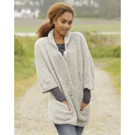 Clarice by DROPS Design - Strickmuster mit Kit Strickjacke mit Taschen Größen S - XXXL Clarice by DROPS Design - Strickmuster mit Kit Strickjacke mit Taschen Größen S - XXXL von Drops - Garnstudio