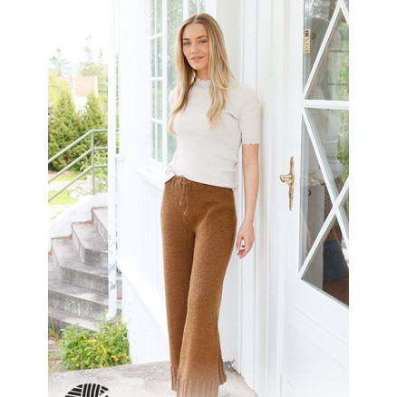 Comfy Caramel Trousers by DROPS Design - Hosen Strickmuster Größe S - XXXL von Drops - Garnstudio