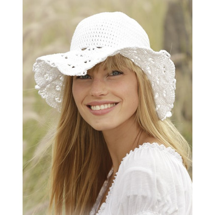 Country Girl by DROPS Design - Häkelmuster mit Kit Mütze mit Fächermuster 54/56cm - 58/60cm Country Girl by DROPS Design - Häkelmuster mit Kit Mütze mit Fächermuster 54/56cm - 58/60cm von Drops - Garnstudio